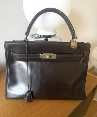 Sac cuir Box Brun Cles Cadenas Clochette Années 60 bag borsa vintage Ancien - Photo 1/4