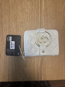 Loungefly Star Wars Oro Blanco Rebel Hardware Ziparound - Imagen 1 de 7