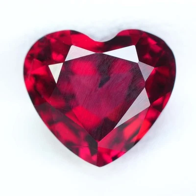 Rodolita Mozambique rosa rojizo 100 % natural corazón justo de 3,65 quilates 9,2 x 8,3 mm Foto 1 de 4