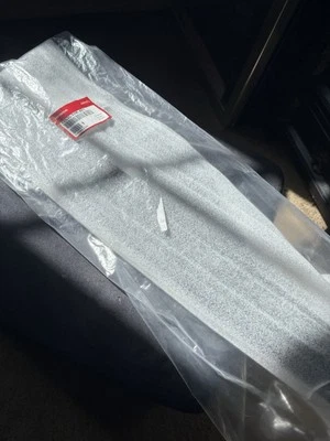 2019 OEM HONDA ODYSSEY Left Lower Grey Sill Plate 72535-THR-A01 Trim Code GR - Image 1 of 4