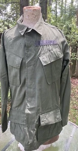 Chaqueta de Colección Guerra de Vietnam Ejército de Estados Unidos Fuerzas Especiales Jungla OG-107 Ripstop Pequeña Reg - Imagen 1 de 13