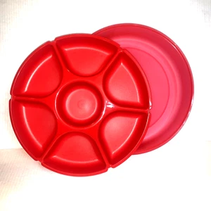 Nueva bandeja central para servir Tupperware roja con tapa - Imagen 1 de 5