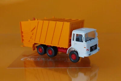 Wiking 063805 MAN Pressmüllwagen - weiß/kommunalorange, 1:87 NEU Modellauto - Bild 1 von 2
