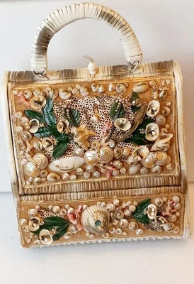 WICKER SEASHELL HANDBAG Styled by Straw World Hialeah Florida Authentic Vintage - Image 1 of 4