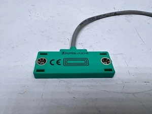 Pepperl Fuchs Capacitive Proximity Sensor CBN2-F46-EO - Picture 1 of 4
