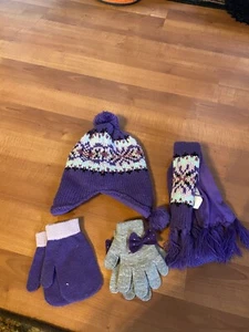 Purple Hat And Gloves Set - Picture 1 of 1