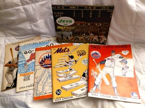 1960's Mets Yearbooks & Programs - LOT of 6 World Series + 1966 Jets Yearbook - Picture 1 of 18