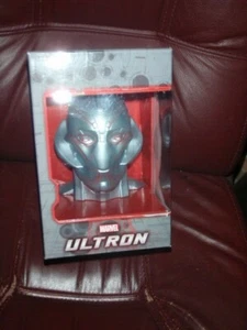 Yahtzee Marvel Avengers Age Of  Ultron Collectors Edition Dice Game New - Picture 1 of 3