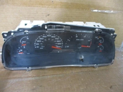 03 04 Cuadro de instrumentos velocímetro Ford F250 millas desconocidas diésel 2003 2004 Foto 1 de 4