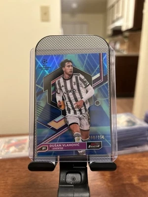 Dusan Vlahovic 2022-23 Topps Finest UEFA Club Competitions Blue Refractor /250 - Image 1 of 2