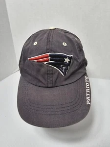 NFL Team Apparel New England Patriots NFL Adult MetalSnap Baseball Cap Pre-owned - Picture 1 of 10