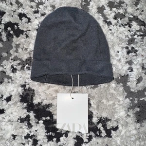 NUEVO NUEVO CON ETIQUETAS Bebé Niño Niña ZARA Gris Oscuro Nudo Fino Gorro Talla 6-12 M - Imagen 1 de 3