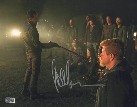 JEFFREY DEAN MORGAN WALKING DEAD SIGNED 11X14 PHOTO AUTOGRAPHED BECKETT BAS COA Cover
