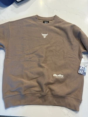 Chicago Bulls Sweater Mens Medium Brown NBA Basketball Long Sleeve 47 Brand - Image 1 of 3