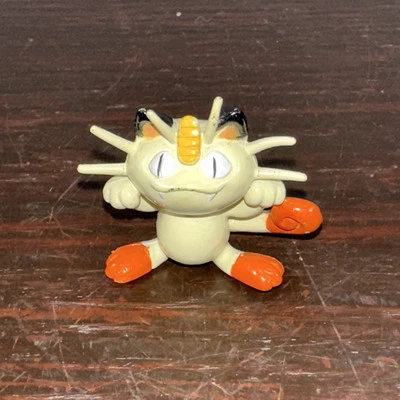 Vintage Pokemon Meowth Figure Pokeball Keychain 1999 Basic Fun Nintendo READ - Image 1 of 3