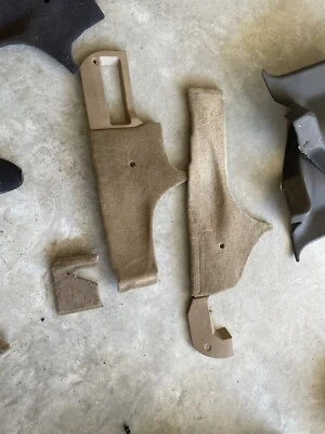 Par de cubiertas de panel de alfombra lateral para consola central Stealth 91-99 Mitsubishi 3000GT Foto 1 de 2