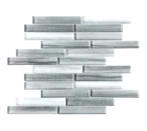 Illusion Haze Gray 11,625 pulgadas x 11,625 pulgadas. Azulejo de mosaico de vidrio brillante entrelazado - Imagen 1 de 2