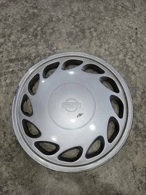 Tapacubos original Nissan 240SX 1989-1994 15” cubierta de rueda 53055, 999W1-4B000 Foto 1 de 4