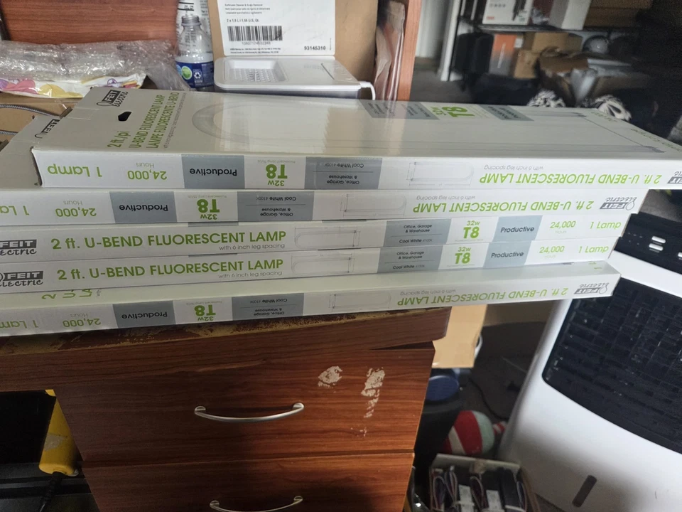 Feit Electric F32T8/841/U6 32W 4100K T8 U-Bend Fluorescent Bulb (Pack of 5) - Image 1 of 3