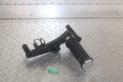 Kawasaki Vulcan 500 En500C LTD 2006 estriba delantera derecha 34003-1438 Foto 1 de 4