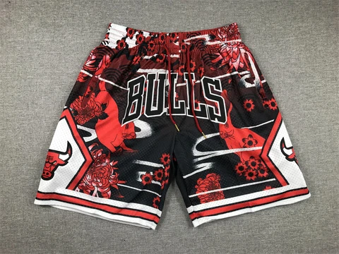 NWT Vintage Chicago bulls Basketball City Shorts Men's Stitched Pants Size:S-XXL Cover
