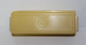 Tupperware One Stick Butter Dish & Lid Chip on Corner - Picture 1 of 4