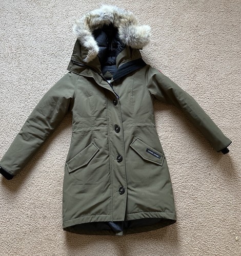Canada Goose Rossclair Parka Women Military Green Fur Trim Extra Small Fusion XS