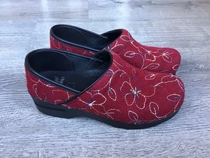 Dansko Red Wool Embroidered Flowers Clogs Womens Shoes Size EU 39 US 8 - Picture 1 of 13