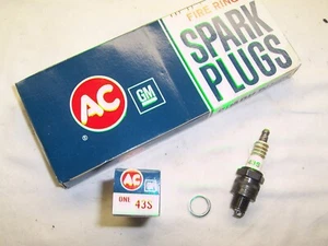AC 43S Spark Plug Set - NOS - 1965 thru 68 Oldsmobile hipo - four Green Rings - Picture 1 of 2