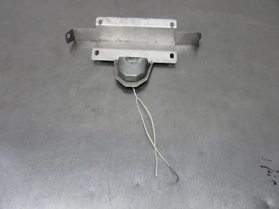 284 G SUZUKI SV 1000 S 2005 AFTERMARKET REAR PLATE LICENSE BRACKET & LIGHT - Изображение 1 из 4