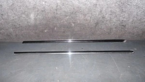 Y177-111 Mercedes W209 CLK Coupe Fenster Schachtleiste Türleiste Hinten L+R - Picture 1 of 3