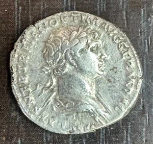 Rome - Trajan 98-117 - Denarius - Parthicus P M Tr P Cos VI - Picture 1 of 2