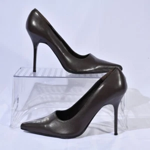 Fredericks Of Hollywood Brown Stilletto Pumps Closed Toe Size 8N - Picture 1 of 9