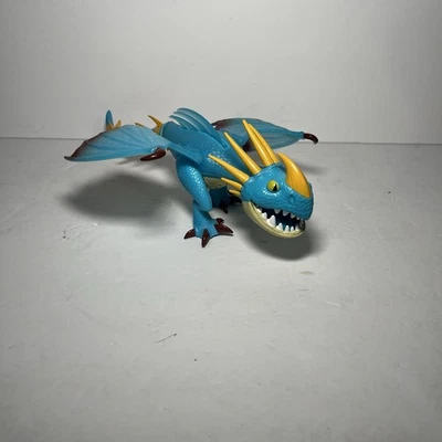 Dreamworks Dragons, Stormfly Deluxe Dragon con luces y sonidos - Probado Foto 1 de 4