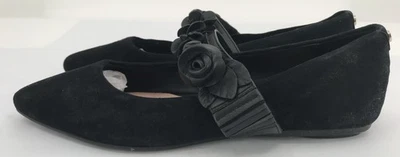 Zapatos planos Taryn Rose para mujer talla 8,5 B Feliciane negro gamuza correa floral Foto 1 de 4
