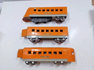 Vintage Lionel Junior Baby Hiawatha No 1700e O Gauge PreWar Streamline Train Set - Picture 1 of 18