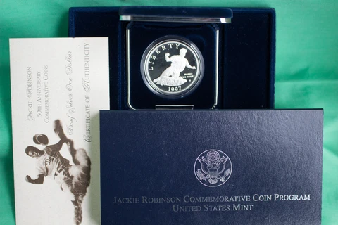 1997 S Jackie Robinson PROOF Baseball 90% Silver Dollar Coin US Mint Box and COA Cover