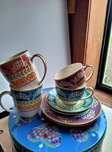 Maxwell & Williams Tea/Coffee Set in Heart Tin - Picture 1 of 10