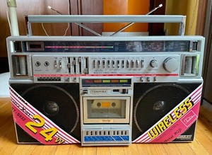 TOSHIBA RT-S932 BOOMBOX Stereo radio