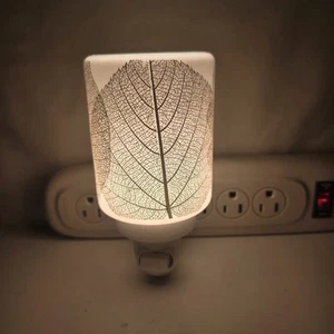 Scentsy Gilded Leaves Wax Warmer Mini Plug In Harvest Collection 2021 In Box - Picture 1 of 11