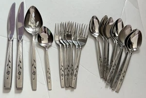 Oneidacraft Deluxe Inox - Lotto di 18 posate CAPISTRANO - Foto 1 di 8