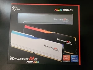 G. Skill Ripjaws M5 Neo RGB DDR5 6000 CL36 16X2 32 Go F5-6000J3636F16Gx2-RM5NRK - Photo 1/3