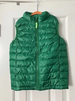 Primary Girl’s Puffer Vest Size 8-9 Green Lightweight Full Zip Pockets - Image 1 of 3