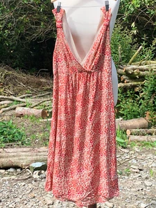 Kew Dress Size 8 Red / cream Floral 100% Silk Sleeveless Fit & Flare Vintage Y2K - Picture 1 of 2