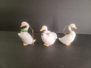 Set of 3 Vintage Homco #5255 White Geese Duck Porcelain Christmas Ornaments - Picture 1 of 17
