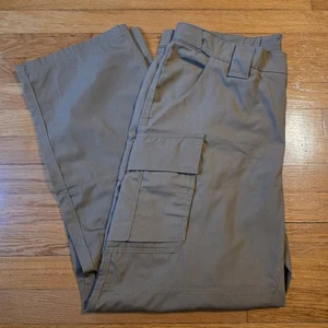 Under Armour Pantalone Cargo Tattico Uomo 38x32 Tan Utility Regolabile Ripstop - Foto 1 di 9
