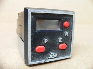 Red Lion Controls Cubcb000 Red Lion Cubcb000 - Preset Counter - Bild 1 von 3