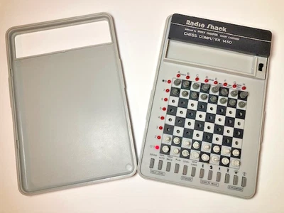 Raro De Colección Radio Cabaña Bolsillo Ajedrez Computadora 1450 Tutor Juego Garry Kasparov Foto 1 de 4