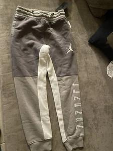Boys' AJ11 Jumpman Pants Size Medium Cool Grey Retro 11 - Picture 1 of 3
