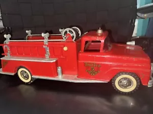 RARE IN THIS CONDITION- TONKA 18” 1962 SUBURBAN PUMPER - FIRE TRUCK - Picture 1 of 11